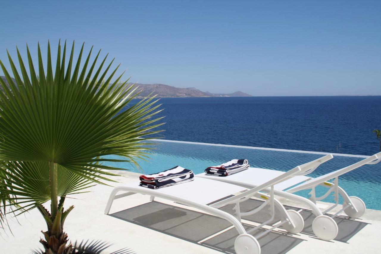 Kuro Beach House - Oceanfront Luxury & 25M Pool Αχλιά Εξωτερικό φωτογραφία