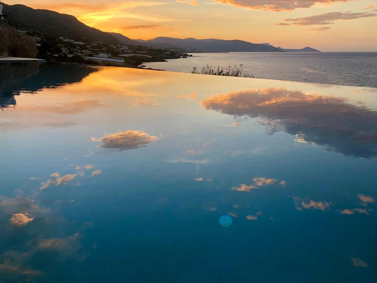 Kuro Beach House - Oceanfront Luxury & 25M Pool Αχλιά Εξωτερικό φωτογραφία