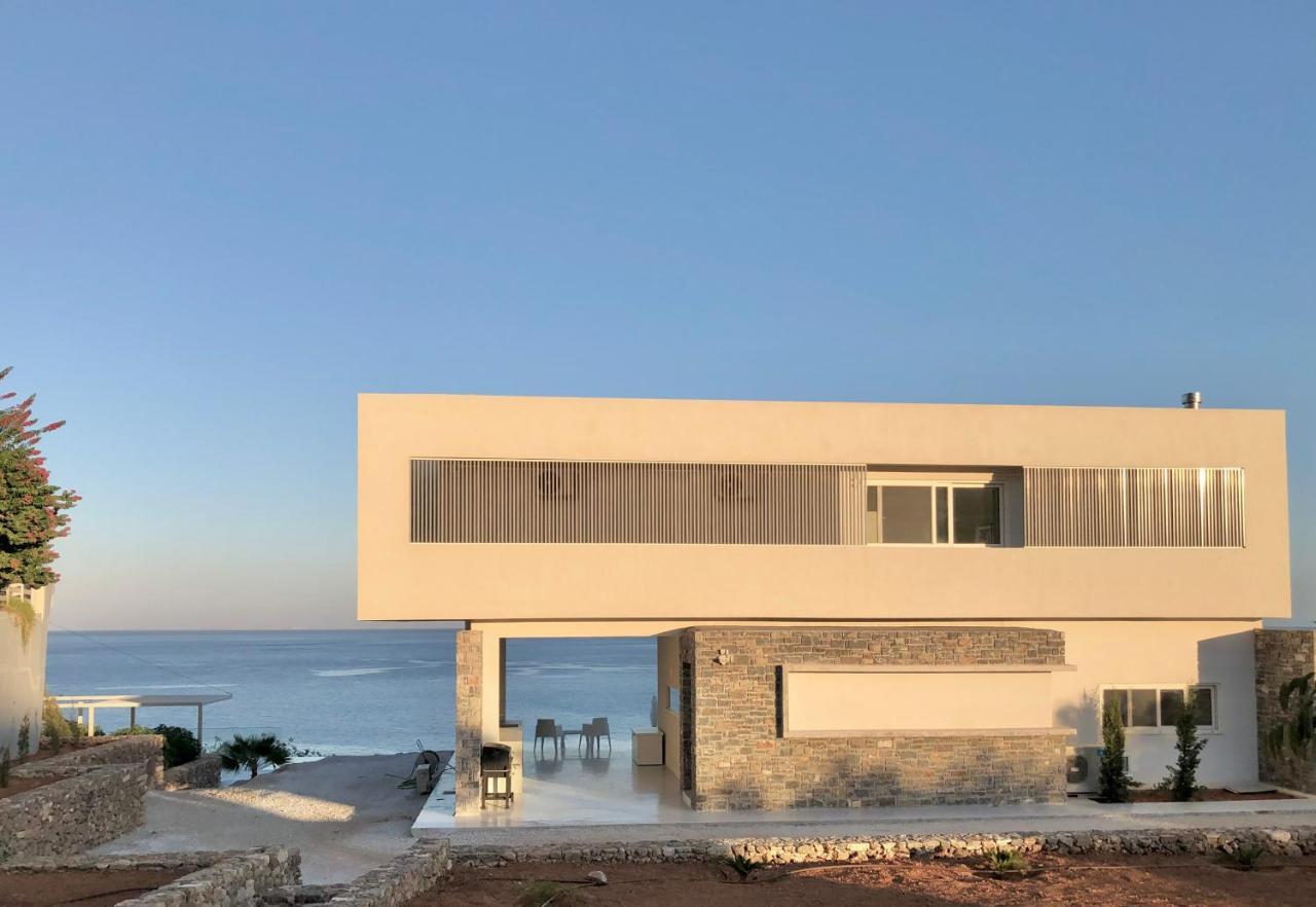 Kuro Beach House - Oceanfront Luxury & 25M Pool Αχλιά Εξωτερικό φωτογραφία