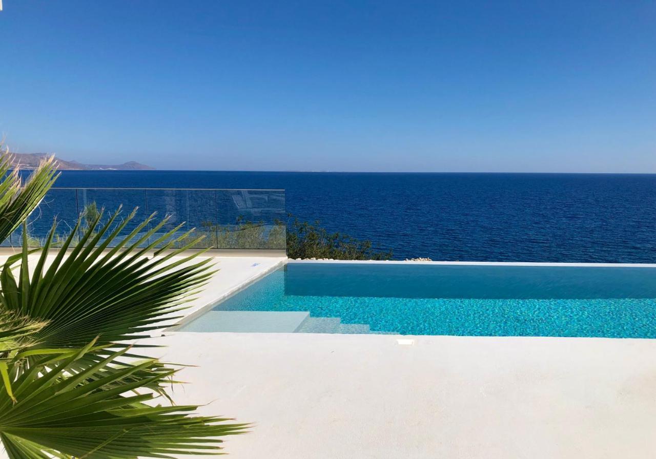 Kuro Beach House - Oceanfront Luxury & 25M Pool Αχλιά Εξωτερικό φωτογραφία