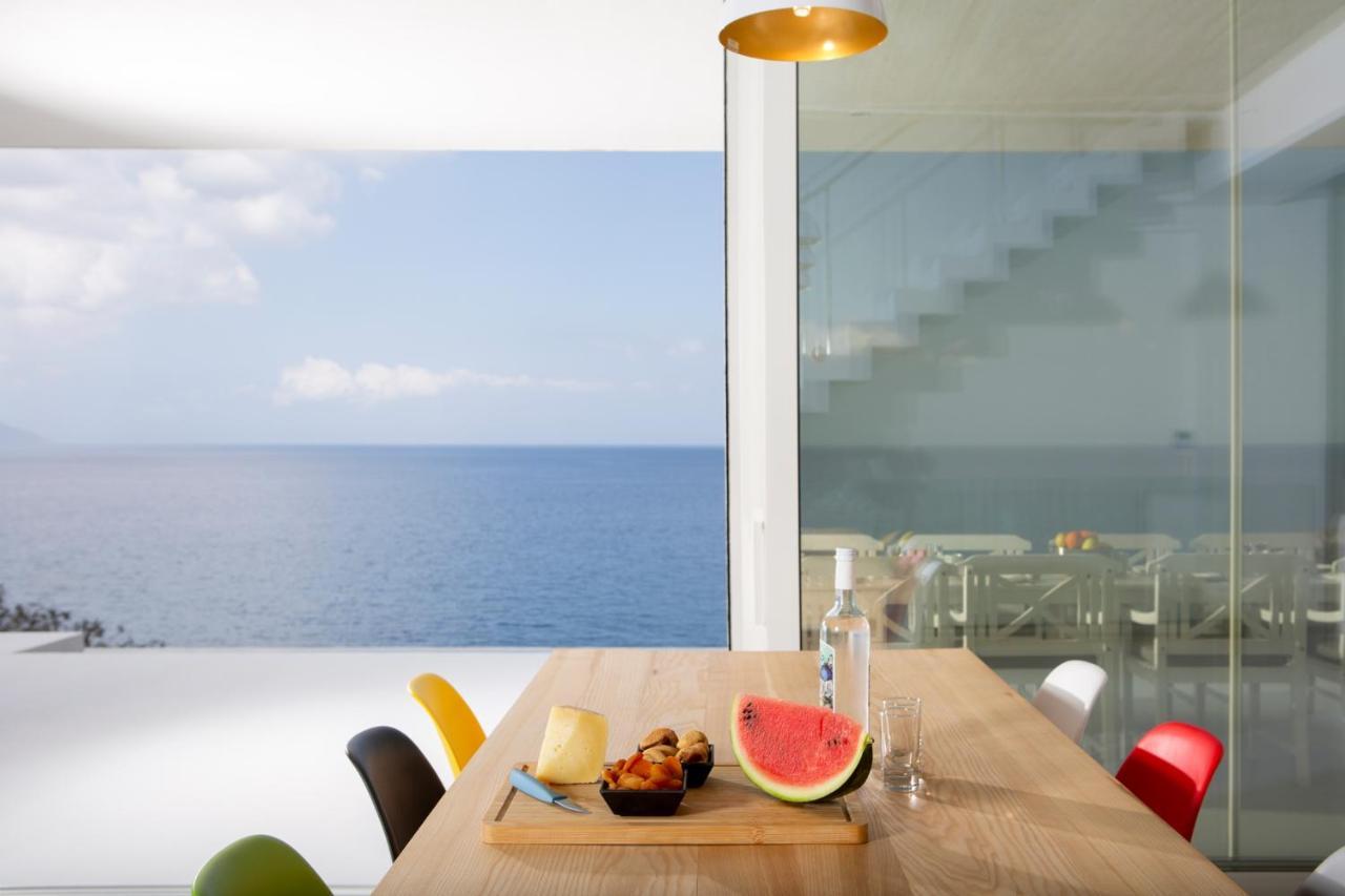 Kuro Beach House - Oceanfront Luxury & 25M Pool Αχλιά Εξωτερικό φωτογραφία