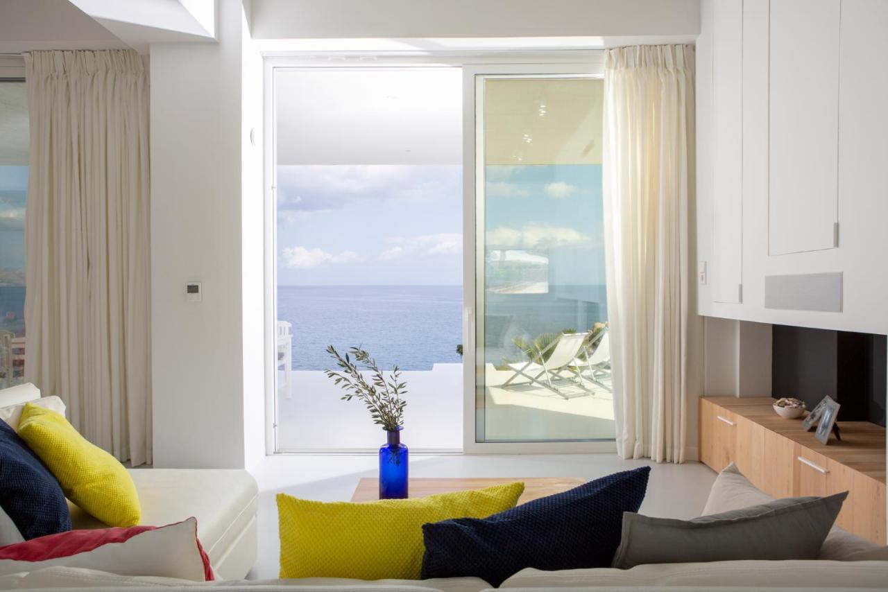 Kuro Beach House - Oceanfront Luxury & 25M Pool Αχλιά Εξωτερικό φωτογραφία