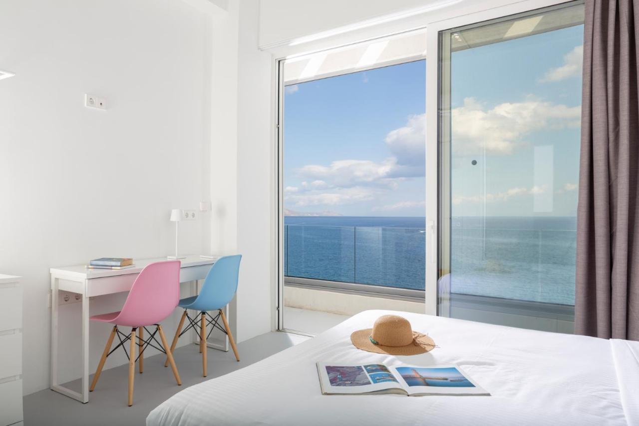 Kuro Beach House - Oceanfront Luxury & 25M Pool Αχλιά Εξωτερικό φωτογραφία